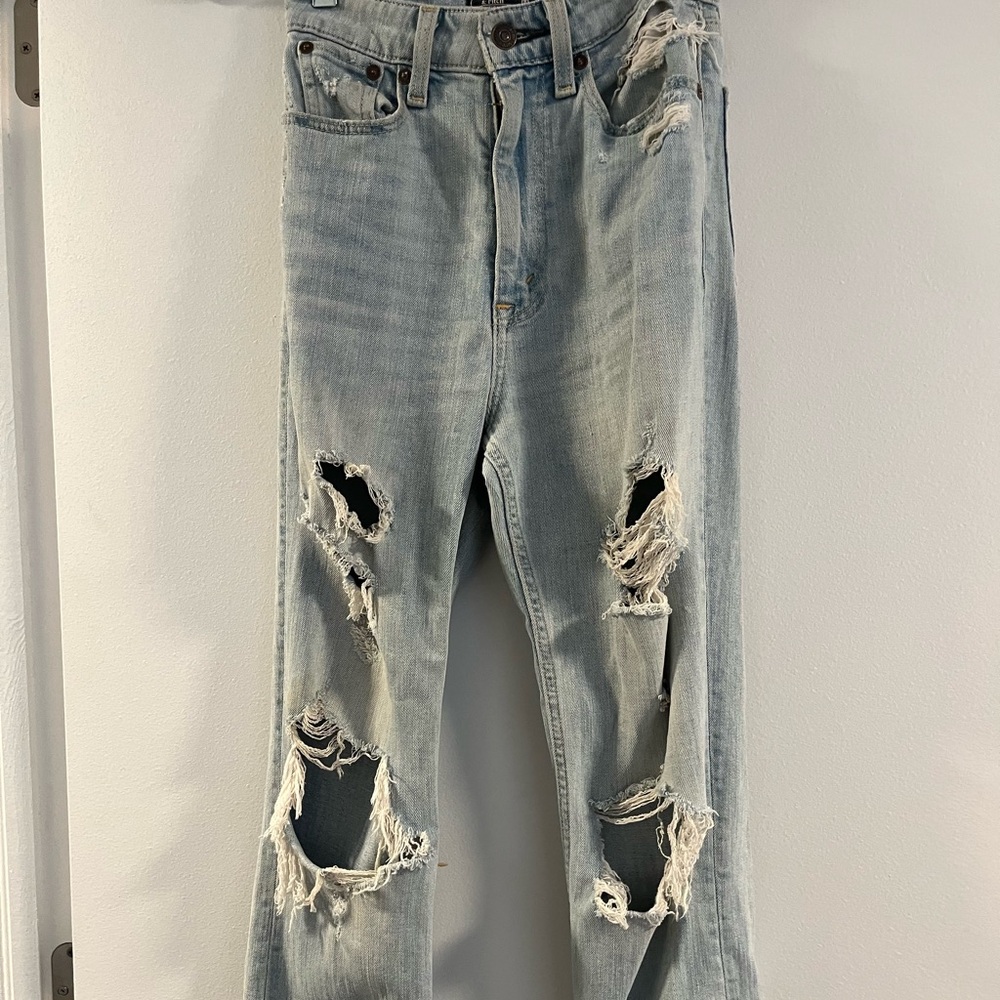 Abercrombie Zoe Natural High Rise Ankle Straight Jeans